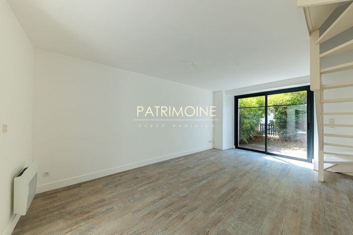 Image No.11-3 Bed House for sale