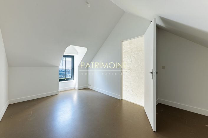 Image No.15-3 Bed House for sale
