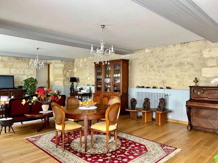 Image No.7-6 Bed House for sale