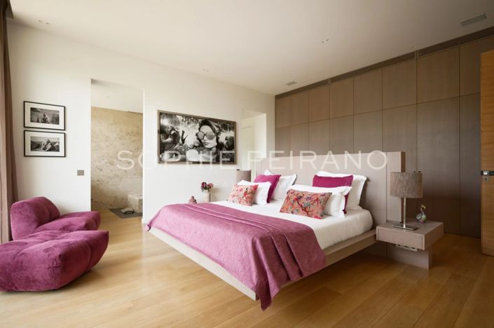 Image No.13-8 Bed House for sale