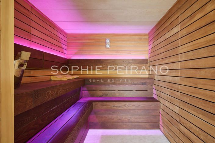 Image No.17-8 Bed House for sale
