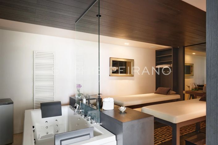 Image No.18-8 Bed House for sale