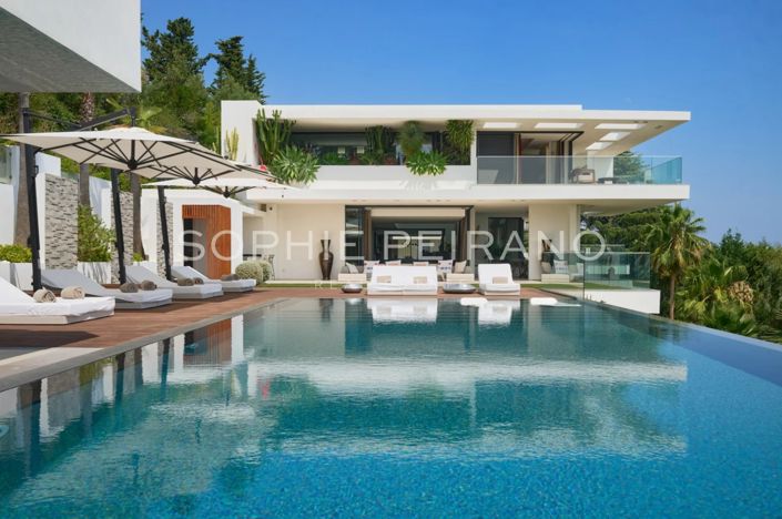 Image No.20-8 Bed House for sale