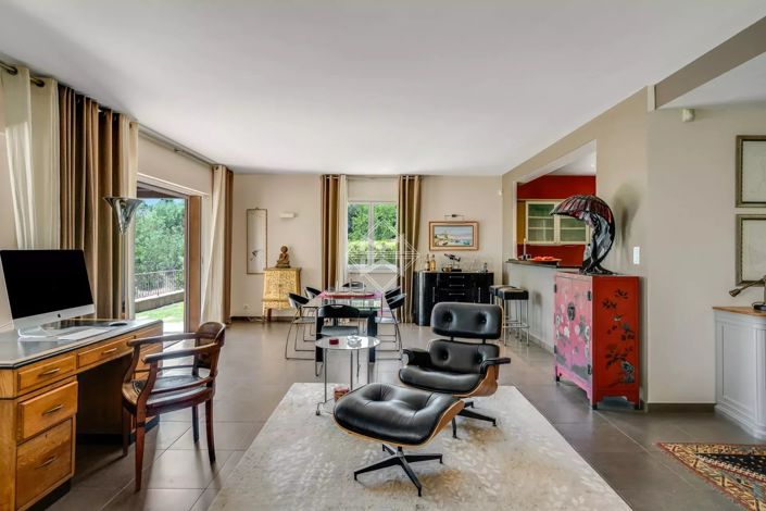 Image No.7-3 Bed House for sale