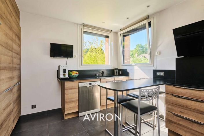 Image No.10-4 Bed House for sale