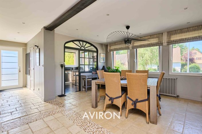 Image No.8-4 Bed House for sale