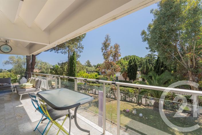 Image No.15-5 Bed House for sale