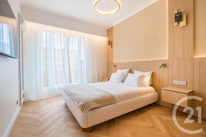 Image No.11-3 Bed Apartment for sale
