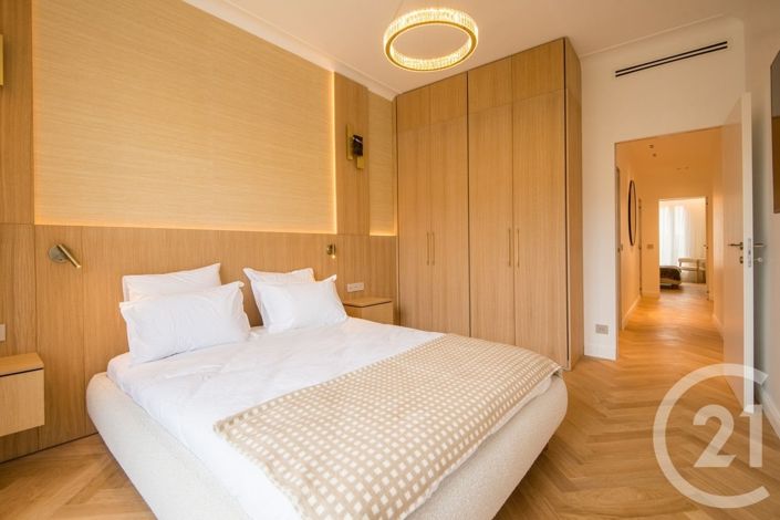 Image No.12-3 Bed Apartment for sale