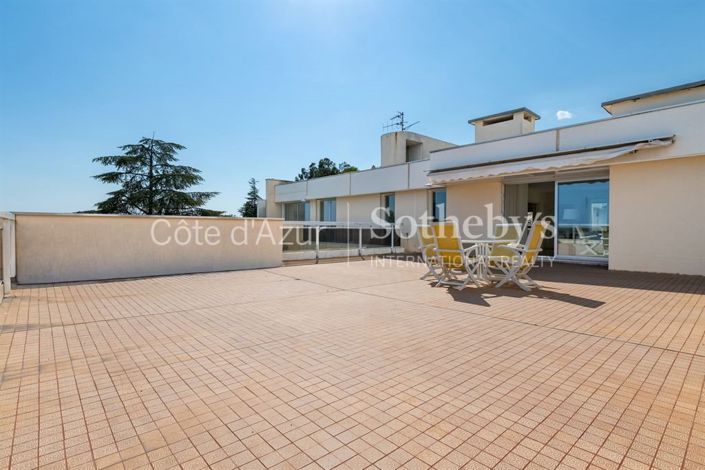Image No.18-2 Bed Apartment for sale