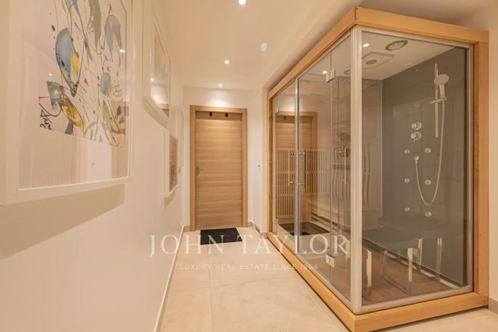 Image No.25-6 Bed House for sale