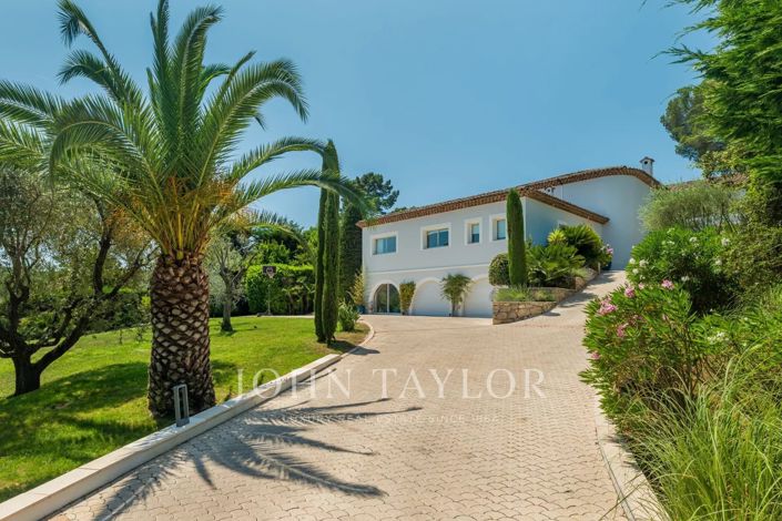 Image No.29-6 Bed House for sale