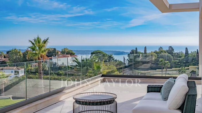 Image No.6-5 Bed House for sale