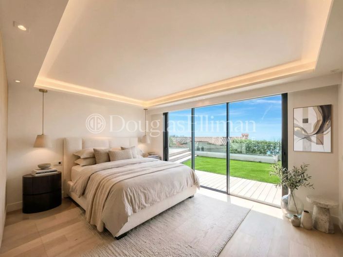 Image No.20-4 Bed House for sale