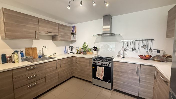 Image No.12-3 Bed House for sale