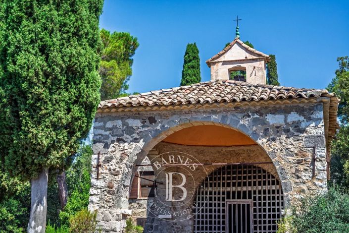 Image No.18-6 Bed House for sale