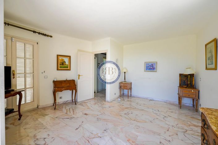 Image No.20-House for sale