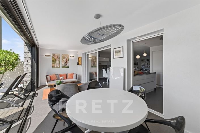 Image No.10-3 Bed House for sale