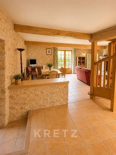 Image No.12-10 Bed House for sale