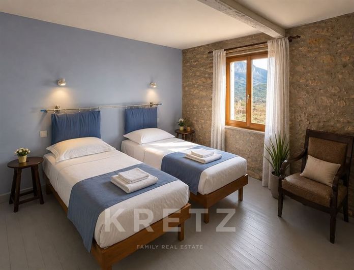 Image No.18-10 Bed House for sale