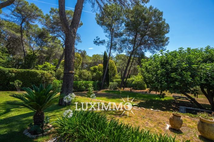 Image No.18-5 Bed House for sale