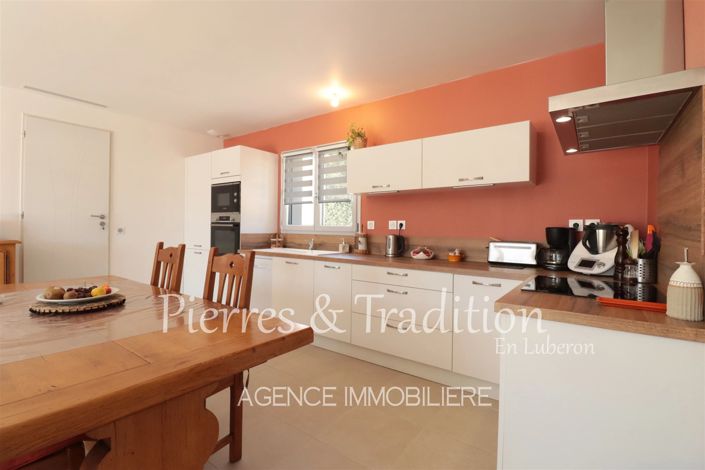 Image No.2-3 Bed House for sale