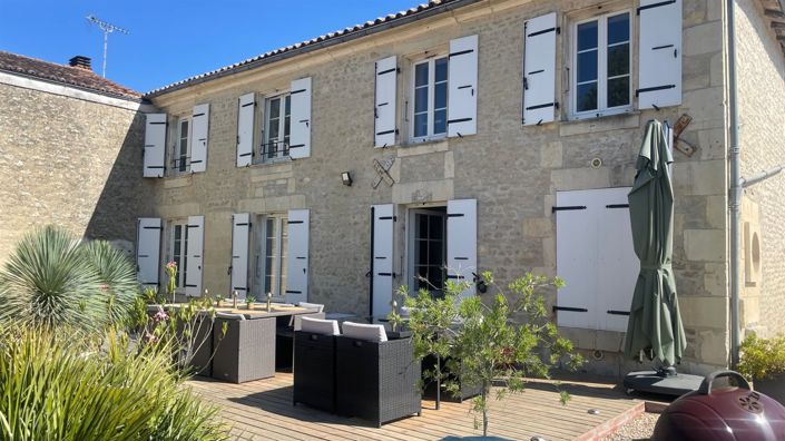 Image No.2-Maison de 4 chambres à vendre à Charente-Maritime