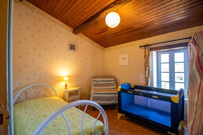 Image No.14-4 Bed House for sale