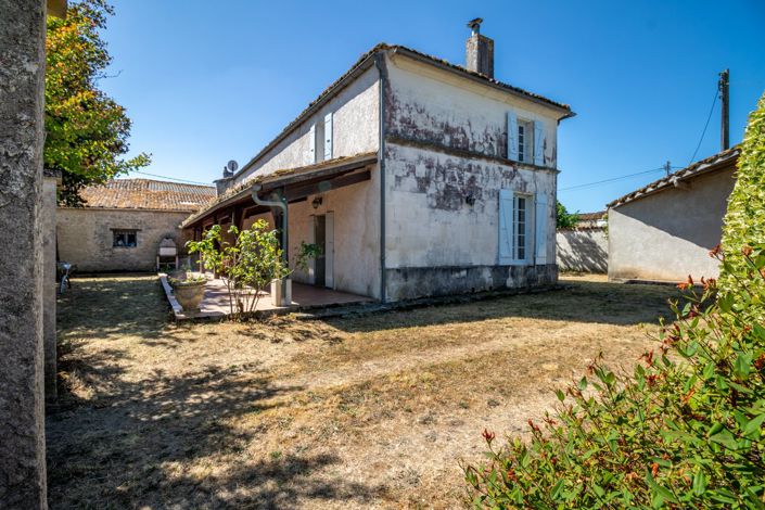 Image No.2-4 Bed House for sale