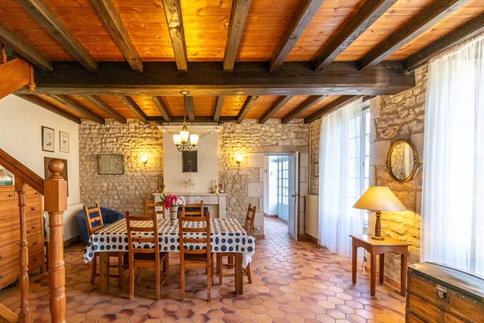 Image No.8-4 Bed House for sale
