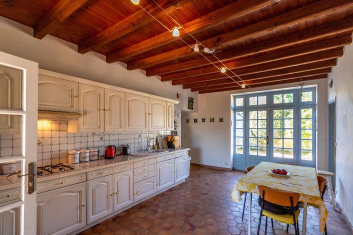 Image No.9-4 Bed House for sale