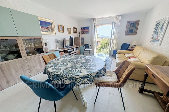 Image No.2-Appartement de 1 chambre à vendre à Grimaud