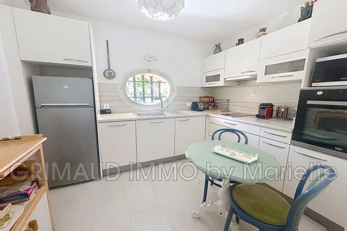 Image No.3-Appartement de 1 chambre à vendre à Grimaud