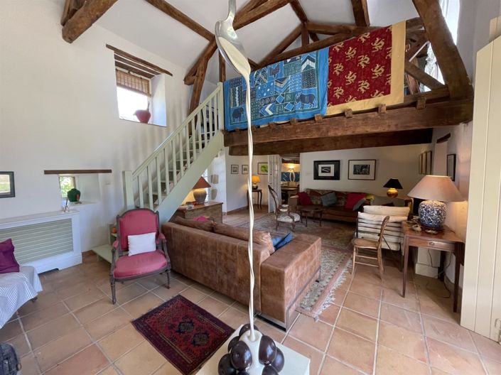 Image No.12-6 Bed House for sale