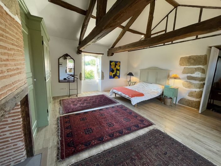 Image No.13-6 Bed House for sale