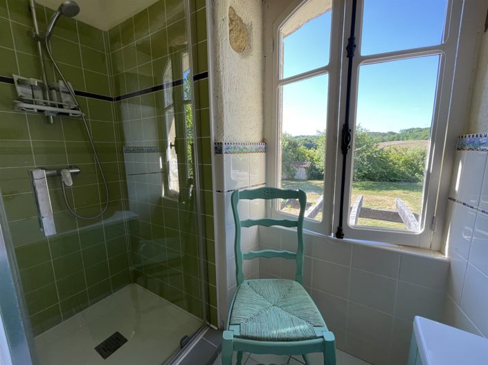 Image No.20-6 Bed House for sale