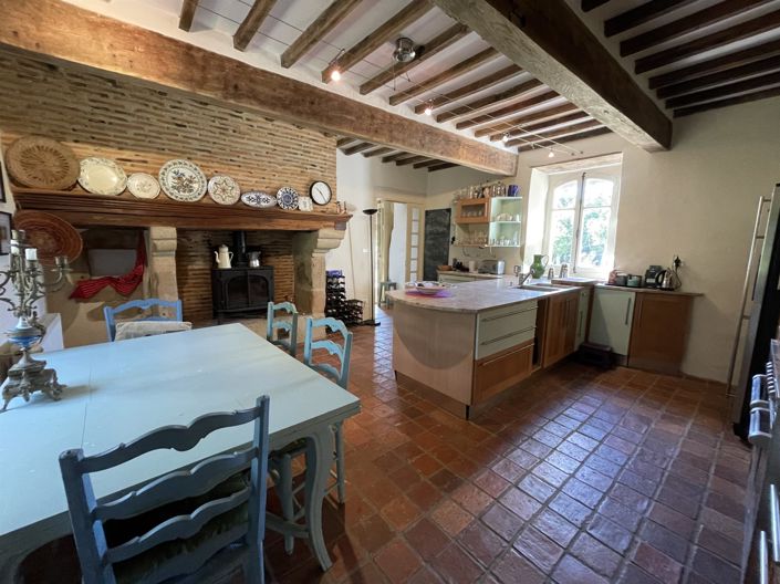 Image No.4-6 Bed House for sale