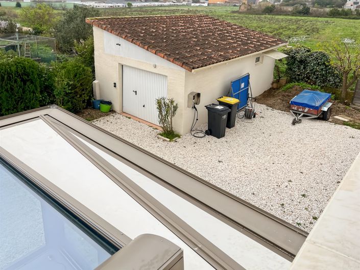 Image No.24-6 Bed House for sale