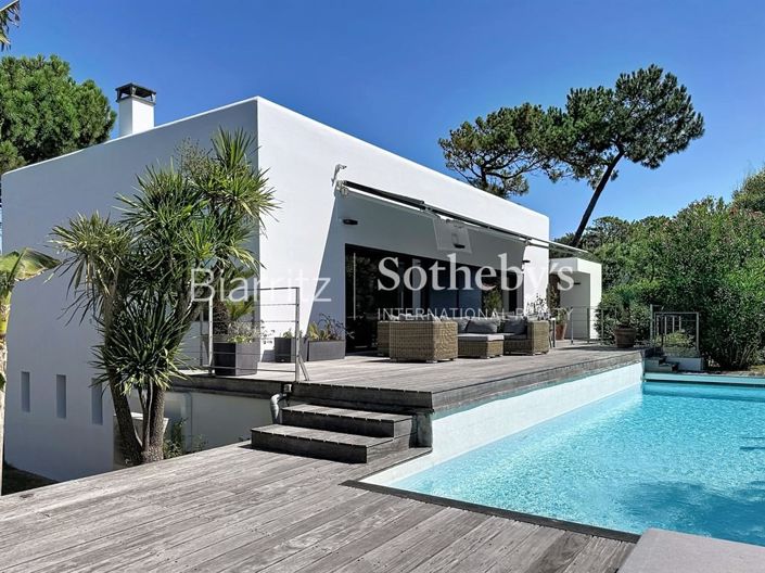Image No.3-4 Bed House for sale