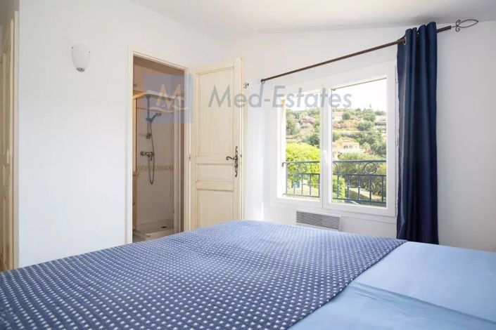 Image No.10-4 Bed Apartment for sale