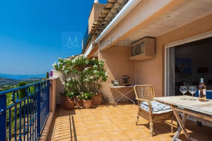 Image No.19-4 Bed Apartment for sale