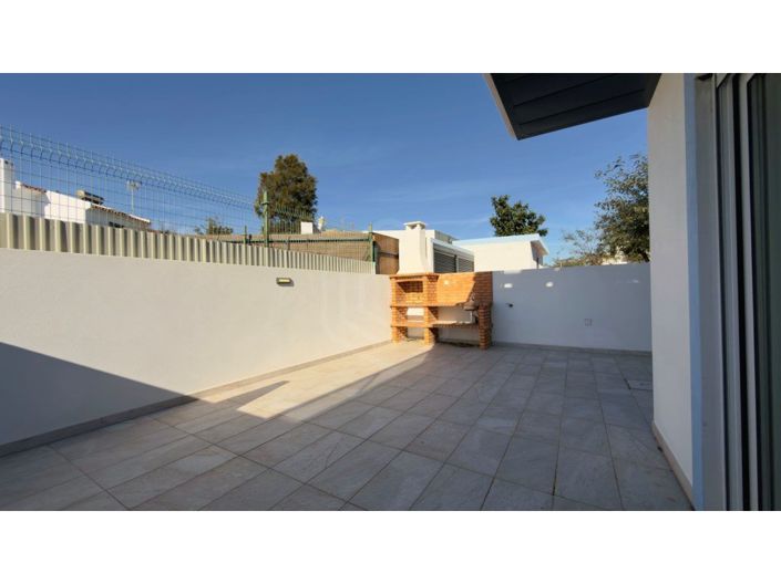 Image No.18-2 Bed Apartment for sale