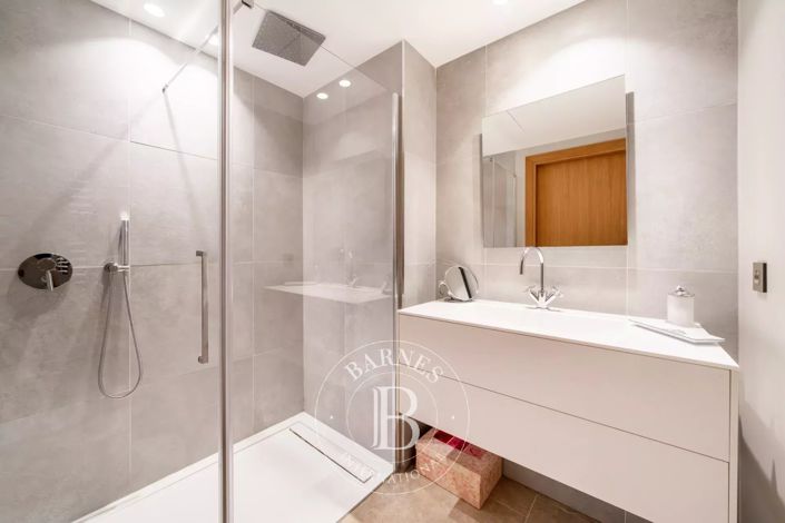 Image No.16-3 Bed Apartment for sale