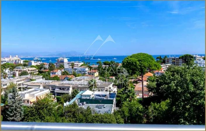 Image No.17-6 Bed House for sale