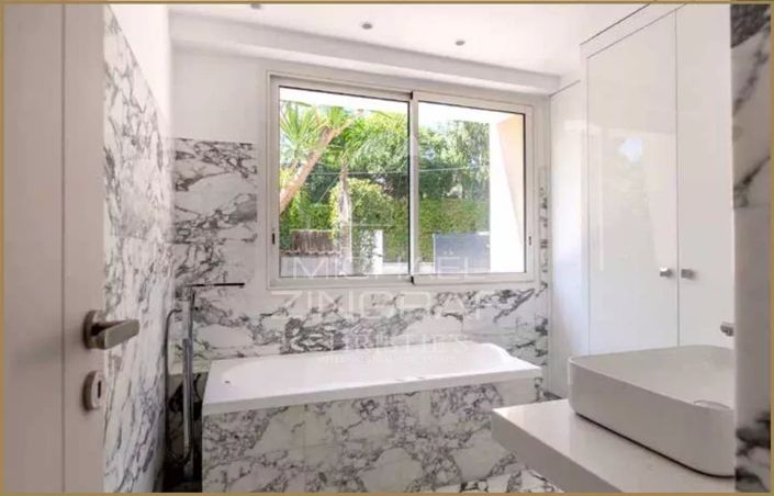 Image No.23-6 Bed House for sale