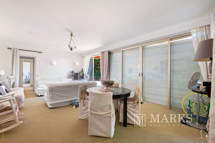 Image No.11-3 Bed Apartment for sale