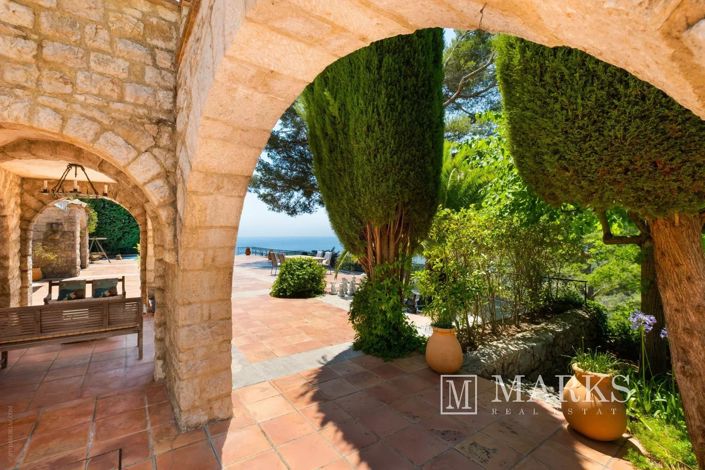 Image No.19-7 Bed House for sale