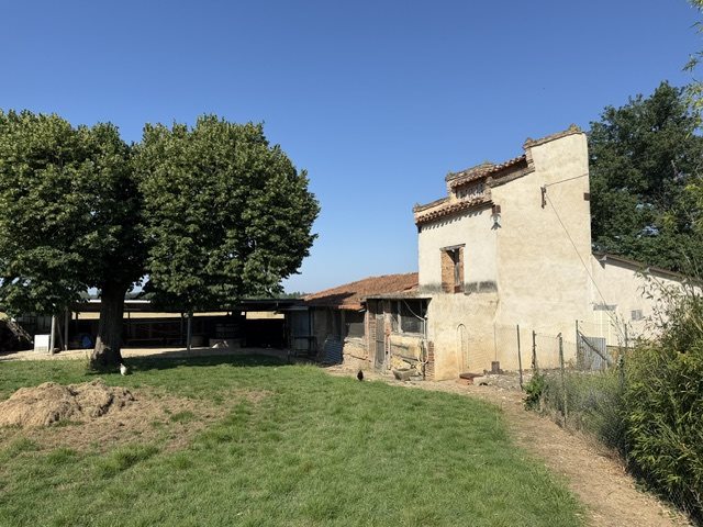 Image No.6-5 Bed House for sale