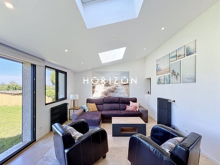 Image No.21-3 Bed House for sale