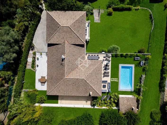Image No.20-5 Bed House for sale